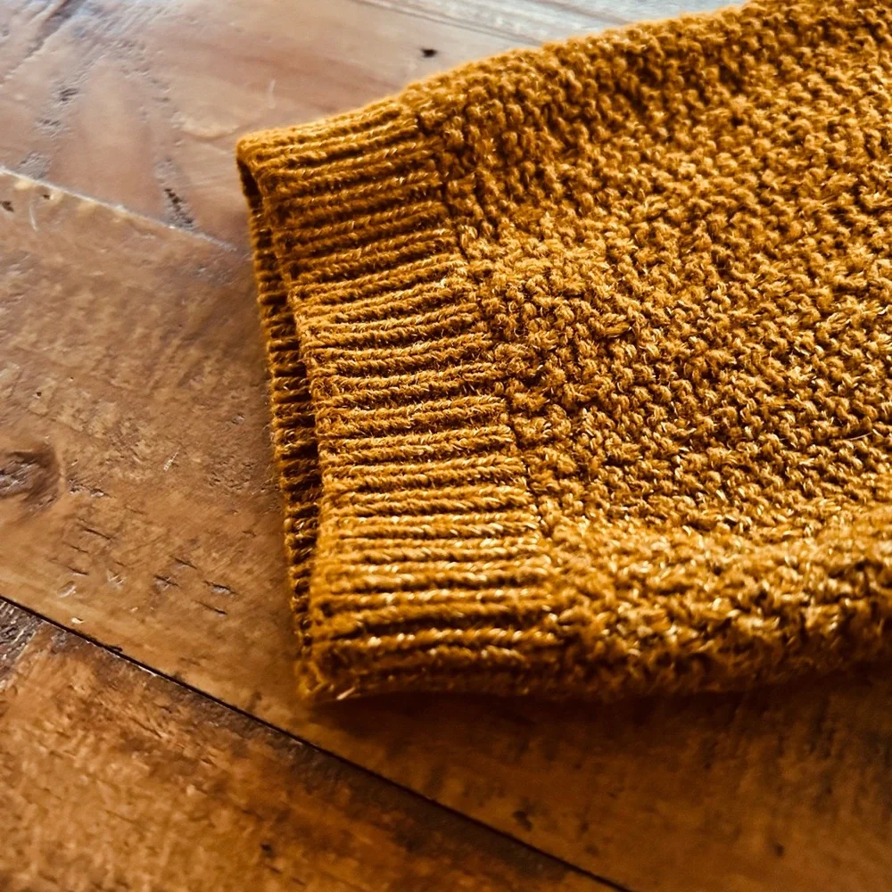 ***SOLD***
Vintage 40’s Knit Cardigan - Picture 5 of 8